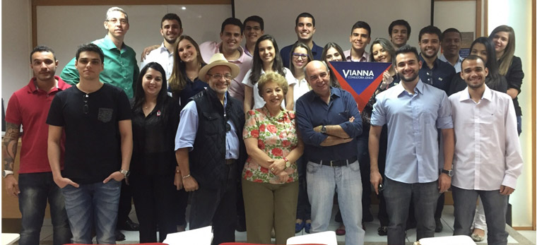 Vianna Consultoria Jr reformula site da Associação de Cegos Vianna Consultoria Jr reformula site da Associação de Cegos
