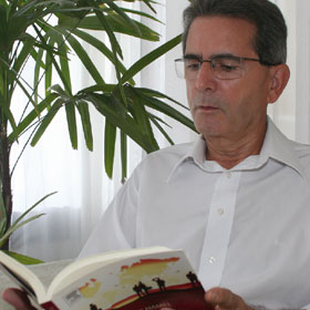 Sérgio Munhoz, Professor e ex-diretor da Mercedes-Benz
