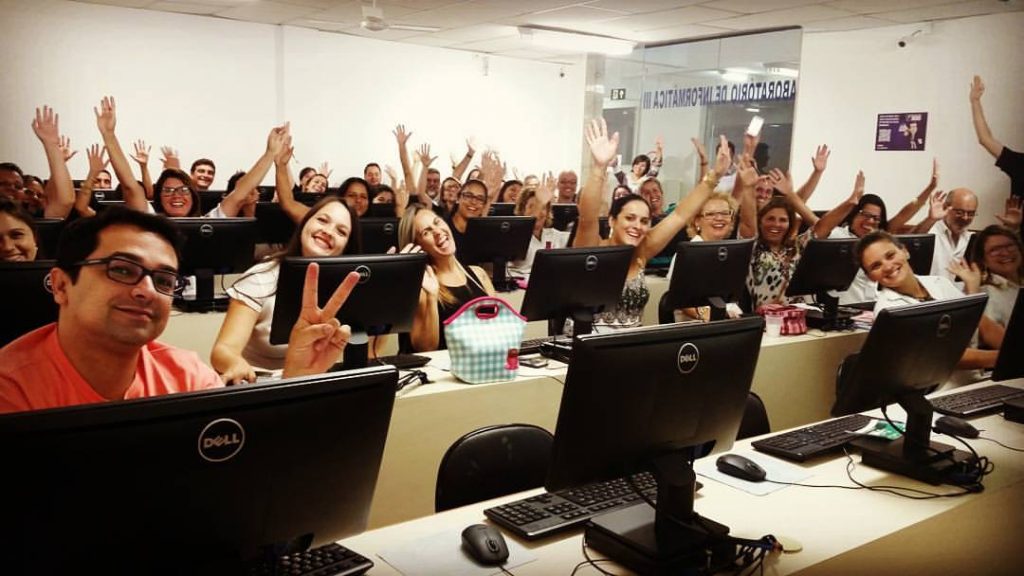 Professores do Vianna Júnior em treinamento 