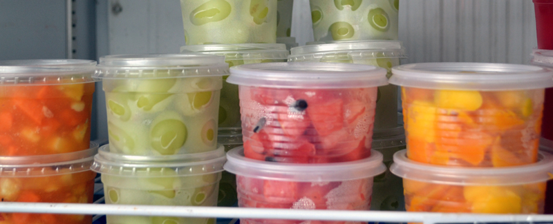Salada de frutas e futas picadinhas